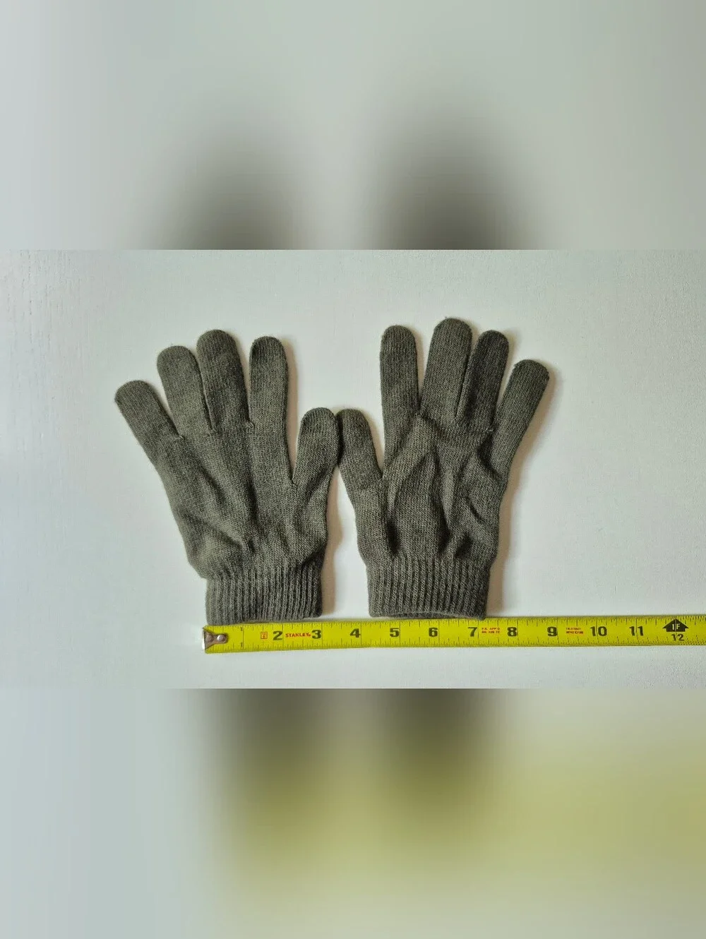 Women's Soft Lightweight Olive Green Gloves